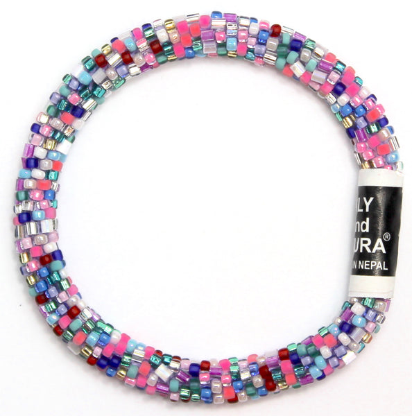 Lily and Laura: Handmade bracelets supporting a good cause